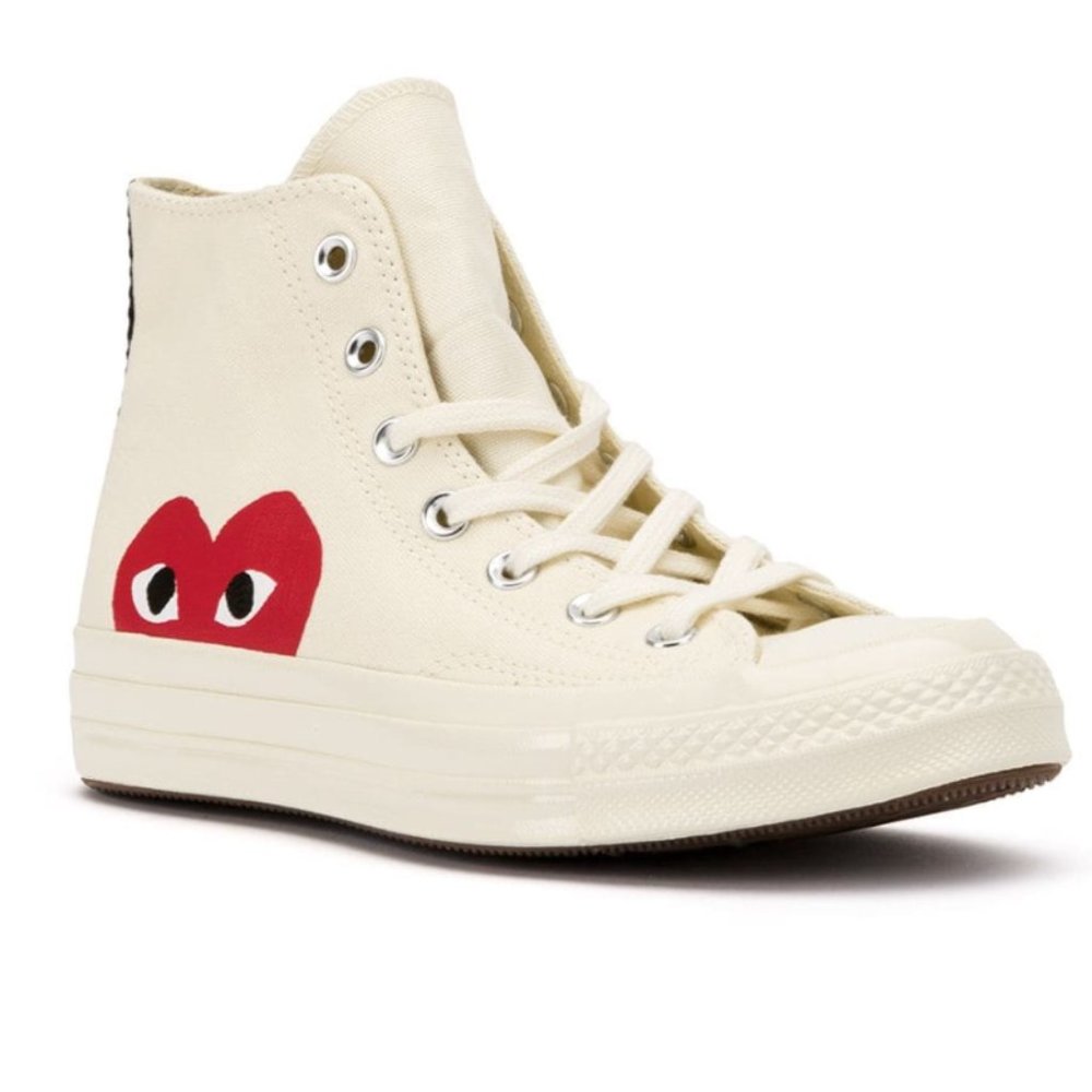 Commes de Garçons Play converse